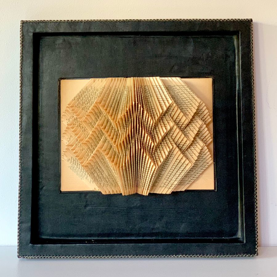 Escultura Arte Libro cuero negro