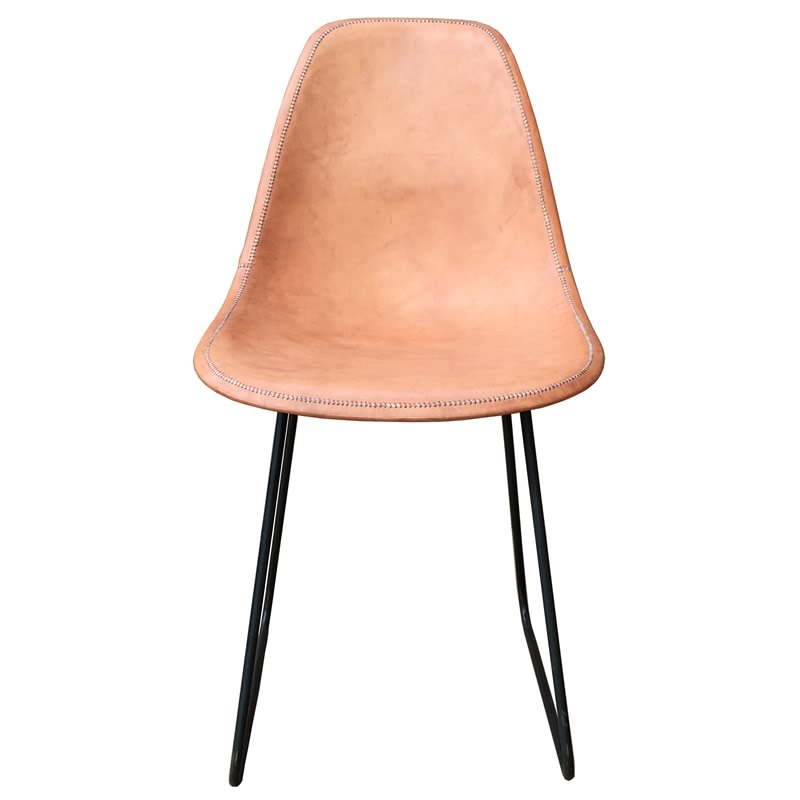 front position of the natural leather chair Sidney PN803F from Sol&Luna